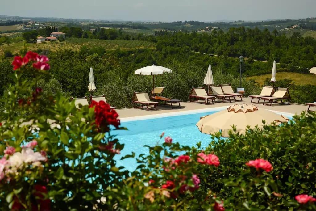 Castello Di Fulignano Ildebrando Superior Apartment San Gimignano Bagian luar foto